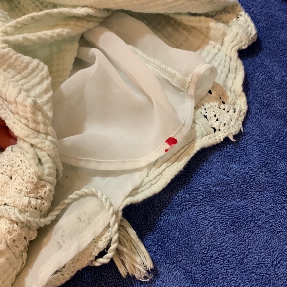 Light mint flowy shorts - Picture 3 of 3